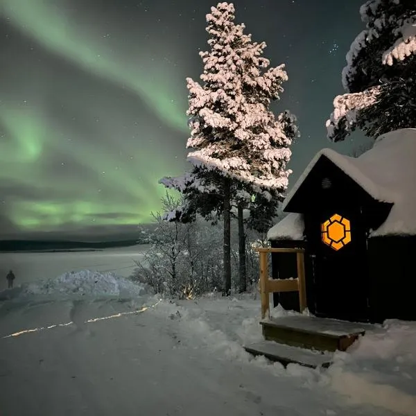 Camp Caroli Hobbit Hut, hotel em Jukkasjärvi