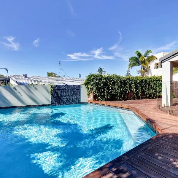 Yerranya, pet-friendly beach home w pool, отель в городе Yaroomba