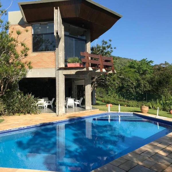 Casa com vista na praia das Toninhas Ubatuba
