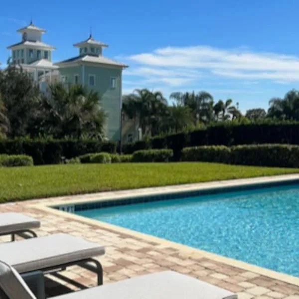 8 Bedroom Encore Home With Private Pool、オーランドのホテル
