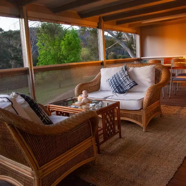 Chalet La Piste (Private Chalet at The Sebel Pinnacle Valley)，默立基的飯店