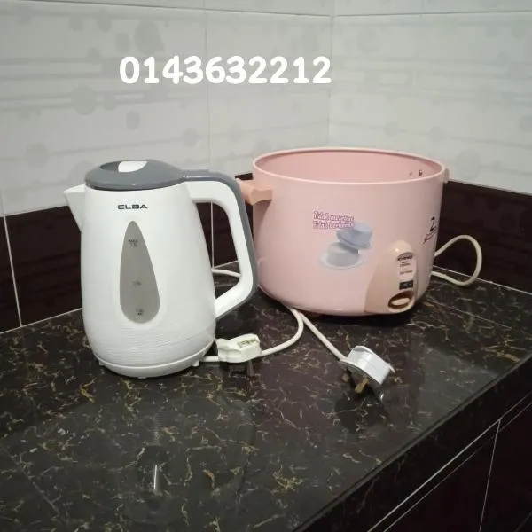 Ekaira homestay, hotel v destinaci Tambun