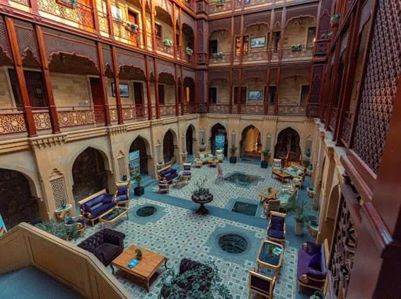 Shah Palace Luxury Museum Hotel, hotel v mestu Baku