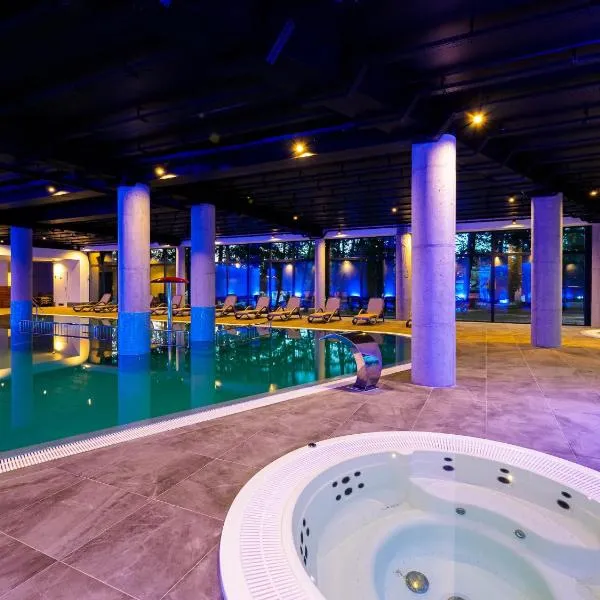 Resort Król Plaza Spa & Wellness, hotel v destinaci Jarosławiec
