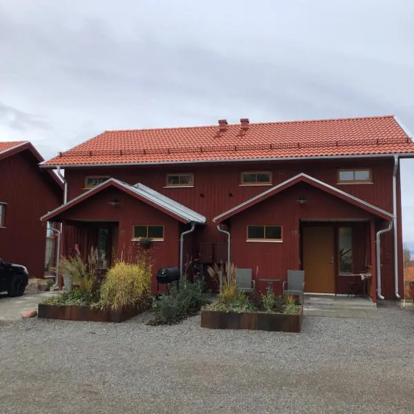 Semi-detached house with lakeview in Tällberg 6 beds, hotel v destinaci Tällberg