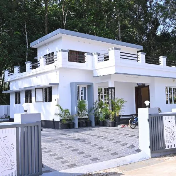 Holiday Villa - Your Second Home - Kothamangalam, hotel di Kuttampuzha