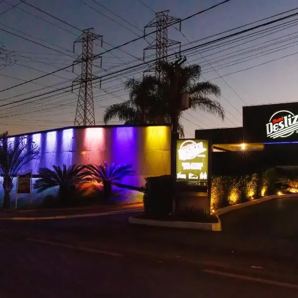 Motel Deslize Ribeirão Preto、Serra Azulのホテル