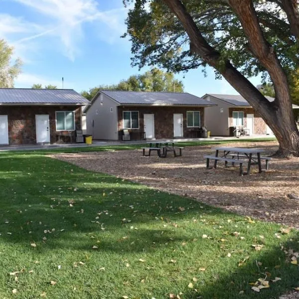 Bunkhouse 12A With Private Bathroom, hotel in La Verkin
