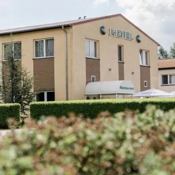 Hotel Falkenhagen, hotel v destinaci Pritzwalk