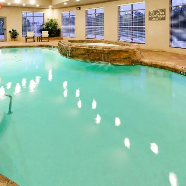 Holiday Inn Express Hotel & Suites Mansfield by IHG, hotel in Mansfield