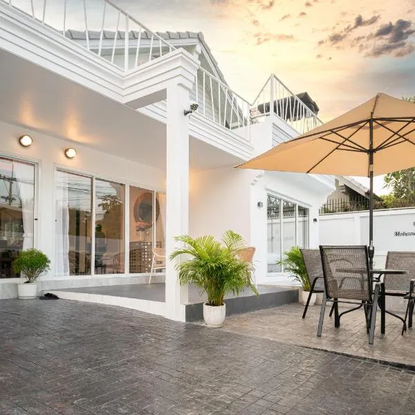 Mohana Pool villa 4 bedrooms near walking street, hotel v destinaci Pattaya South