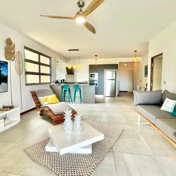 Manuia luxury apartment - Tahiti Punaauia -Wi-Fi Netflix pool & gym, hotel v destinaci Punaauia