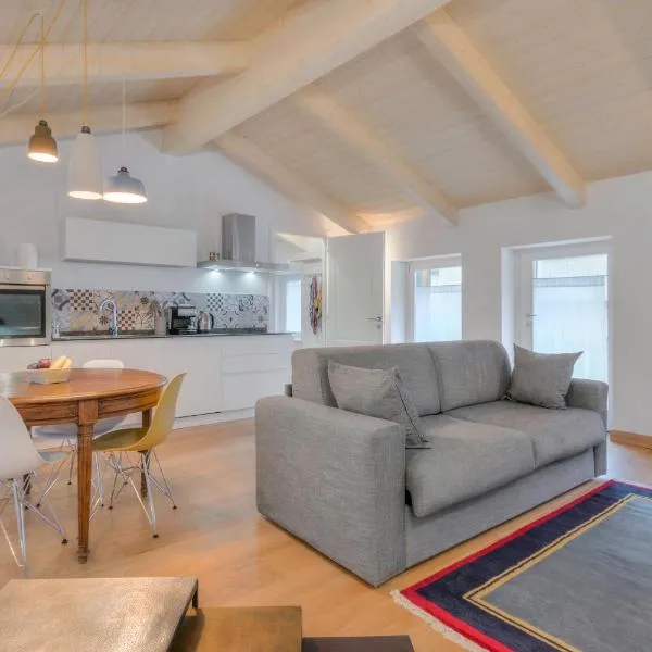 Casa nel Vicolo - Storie e Dimore, hotel in Chieri