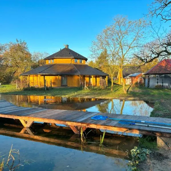 Agroturystyka Złoty Klon, hôtel à Chotcza Dolna