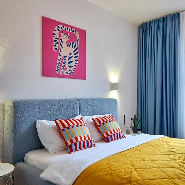 Best Apartments on Kyryla & Mefodia, hotel in Mukacheve