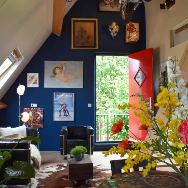 Stijlvol appartement 'Moto' in centrum Franeker., hotel en Franeker
