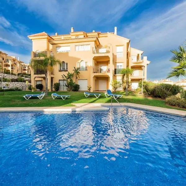 Ground floor Apt in Atalaya، فندق في ميخاس