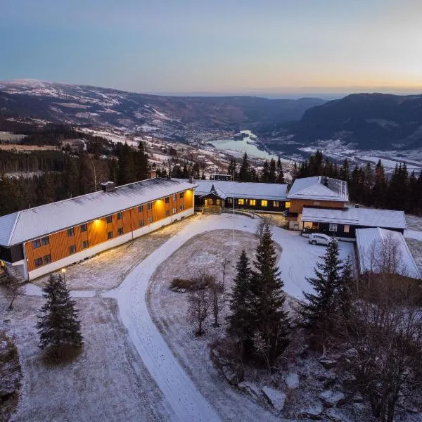 Øyer Fjellstugu, hotel en Tretten