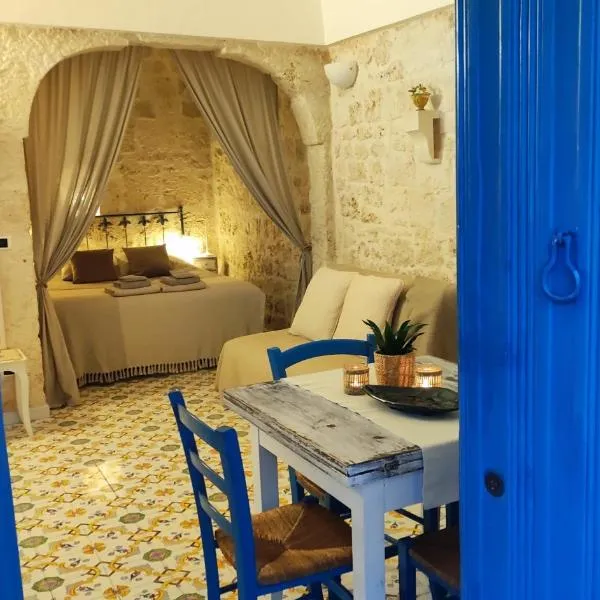 Casa Mirabilis 44, viešbutis mieste Ostūnis