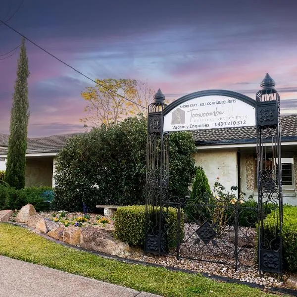 Toowoomba Hospital Apartments, hotel v destinaci Rockville
