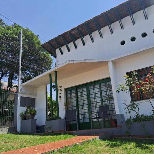 Casa Térrea 3 Dorm SP Expo Paralimpico