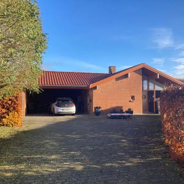 Værelse, bad og toilet i villa, hotel v destinaci Naestved