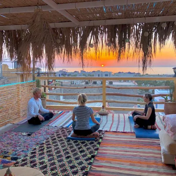 Natural Surf House, hotel v destinaci Tamraght Ouzdar