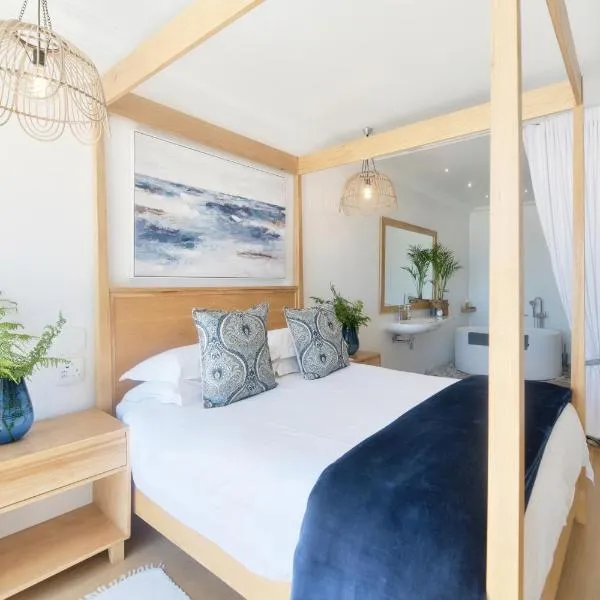 Oceans Guest House & Luxurious Apartments, hotel en Arniston
