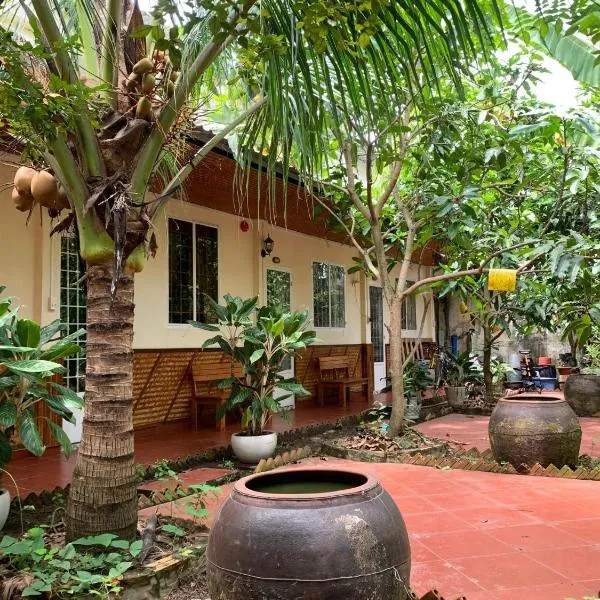 ISLAND HOMESTAY TIỀN GIANG, хотел в Chợ Búng