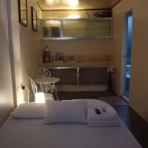 TerisitaPlace - LoveAtFirst, hotel v destinácii Taytay