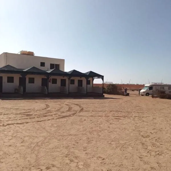 camping-car sahara line boujdour โรงแรมในBoujdour