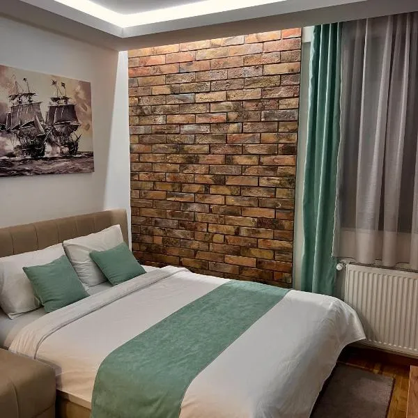 Lux Apartman Petrovic、ヤゴディナのホテル