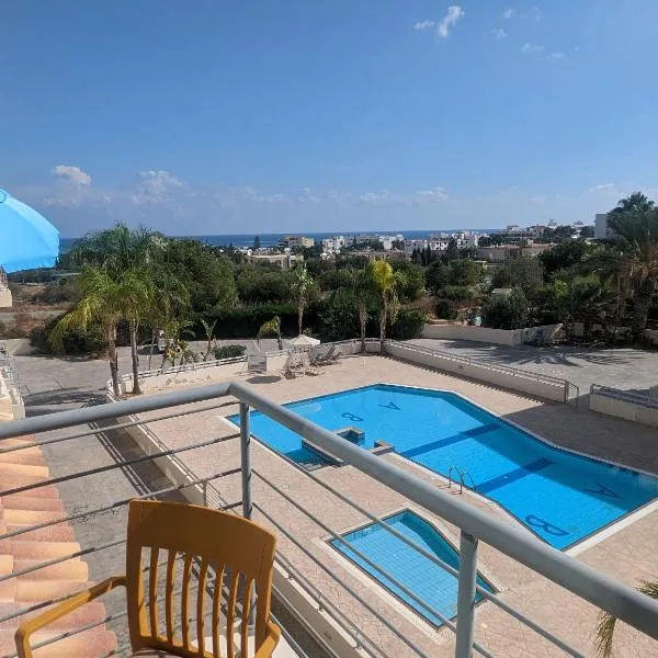 Luxury 2-Bedroom Apt. with Seaview, hotel v destinaci Protaras