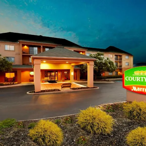 Courtyard by Marriott State College, viešbutis mieste Milroy