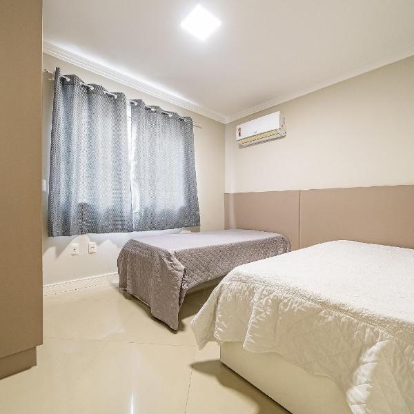 248 - Lindo apartamento na praia de Bombas - Foto 2