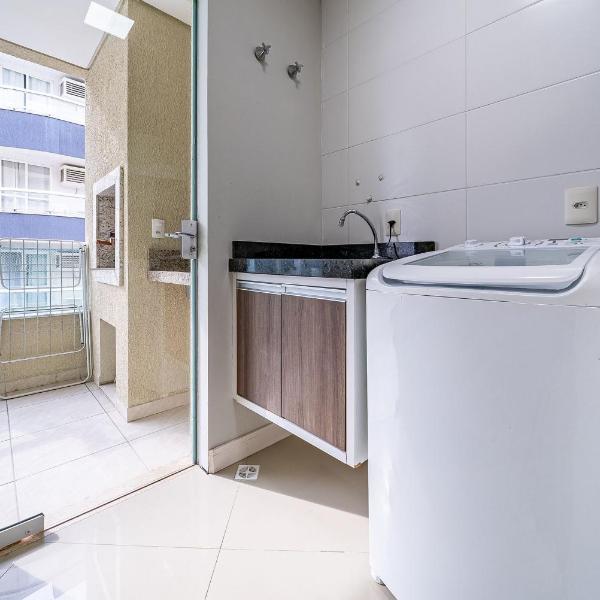249 - Apartamento na praia de Bombas - Foto 3