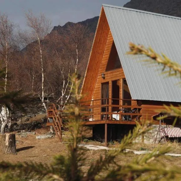 AURA Cottages, hotel v destinaci Stepancminda