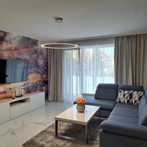 Tabáň Luxury apartment (city center & free parking), hotel in Nitra
