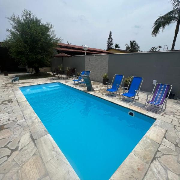 Casa para alugar em Bertioga - Piscina, Wifi e Churrasqueira