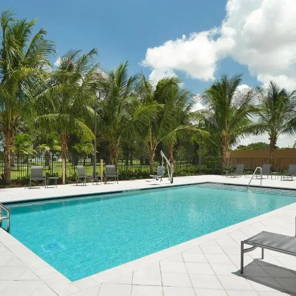 Fairfield Inn & Suites by Marriott Fort Lauderdale Northwest، فندق في تاماراك