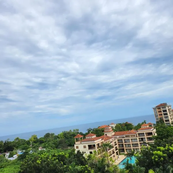 Deluxe 2 Bedroom Apartment、マクタンのホテル