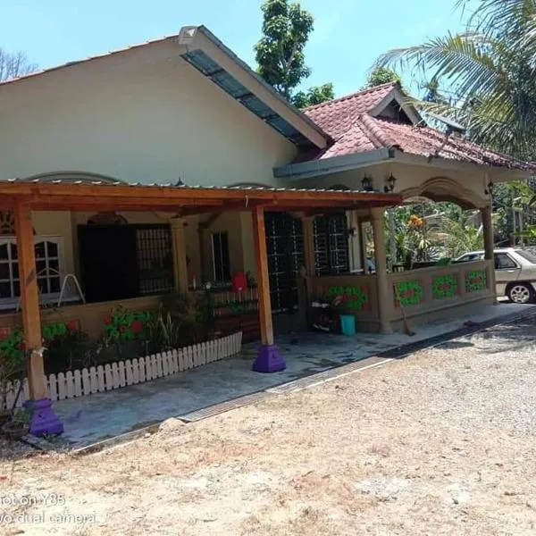 D’sireh homestay, hotel v destinaci Sik