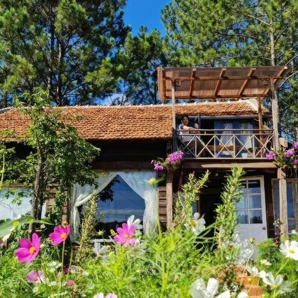 Romantic house on a pine hill Dalat, hotel v destinaci Xuan An