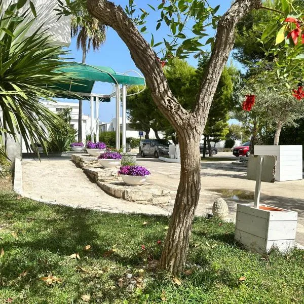 Hotel Riva Del Sole, hotel v destinaci Giovinazzo