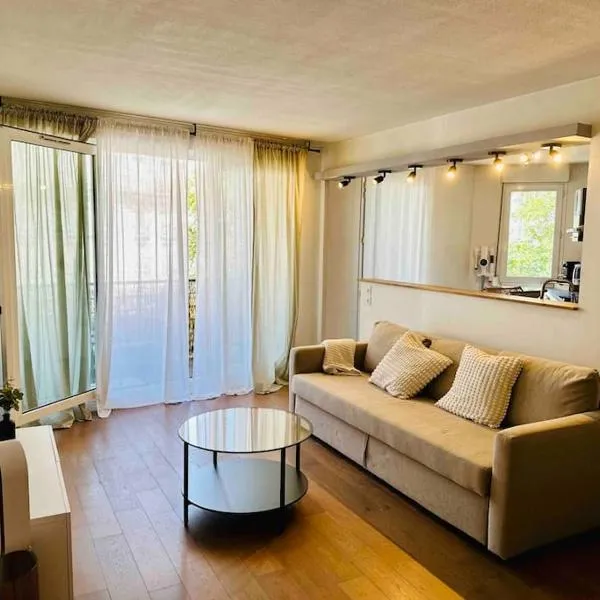 Appartement lumineux et spacieux proche gare, hotel i Villeurbanne