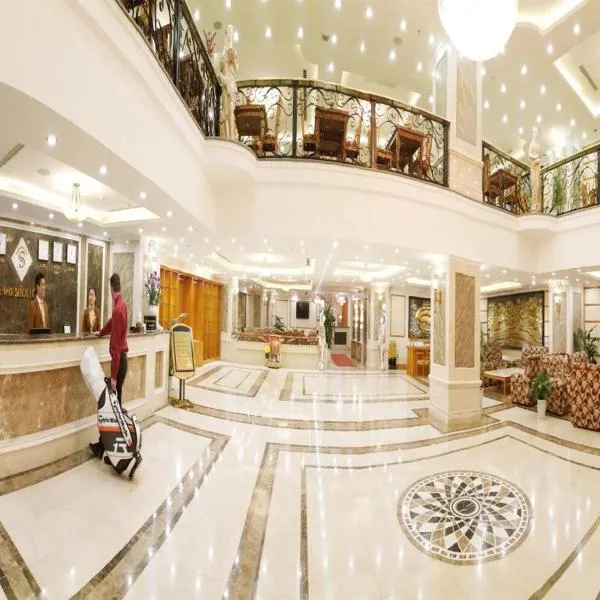 A25 Luxury Hotel, hotel en Nghĩa Lộ