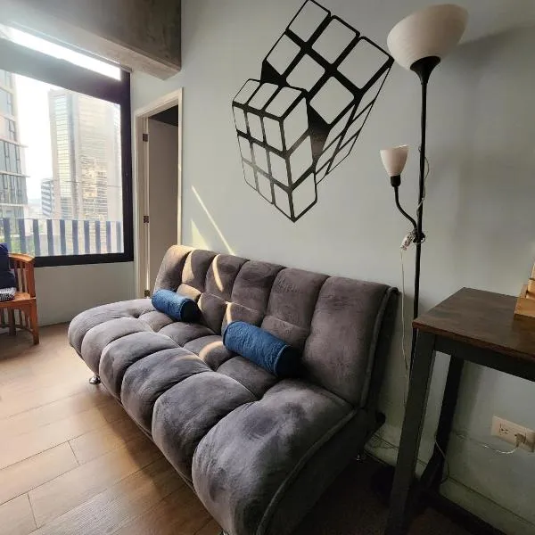 Apartamento Granat, con parqueo en Cuatro grados norte, hotel v destinaci Guatemala