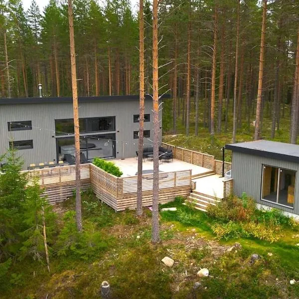 Skogly - Ny stor hytte, Unike Finnskogen, hotel v destinaci Torsby