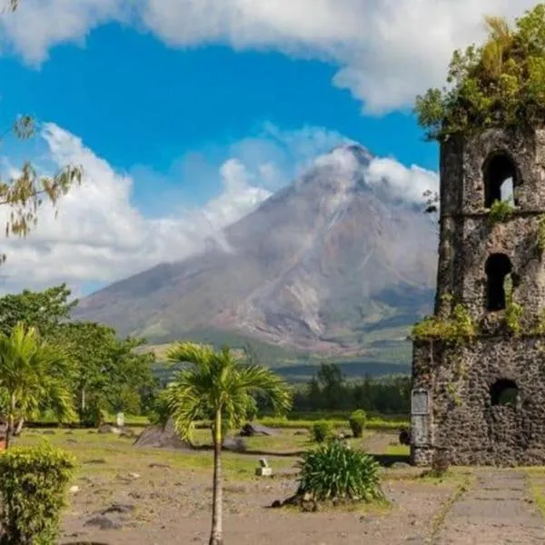 Daraga Tourist Inn, hotel v destinaci Locsin