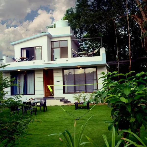 alibaug serenity villa, hotell i Danda